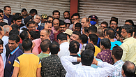 प्लॅस्टिक वापरणाऱ्याविरोधात महापालिकेची कारवाई तीव्र; आयुक्त राजेश पाटील यांचा आदेश प्लॅस्टिक वापरणाऱ्याविरोधात महापालिकेची कारवाई तीव्र; आयुक्त राजेश पाटील यांचा आदेश