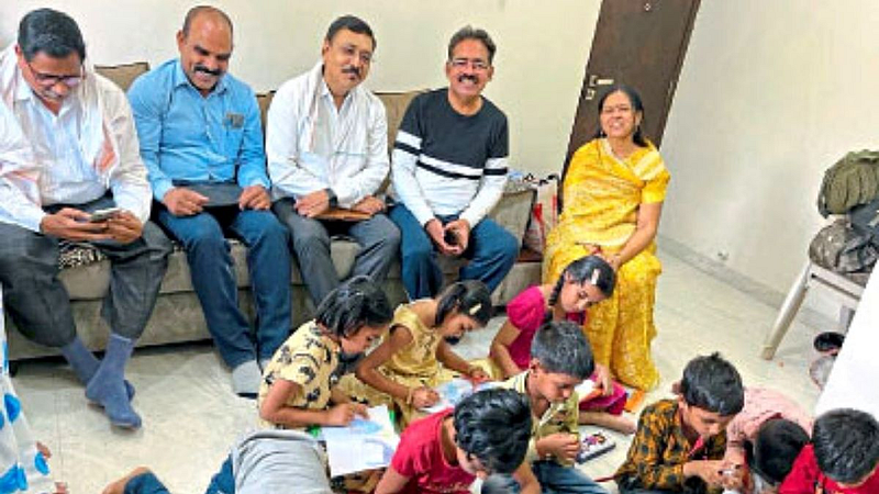 Aurangabad Zilla Parishad teacher started teaching schools at own house