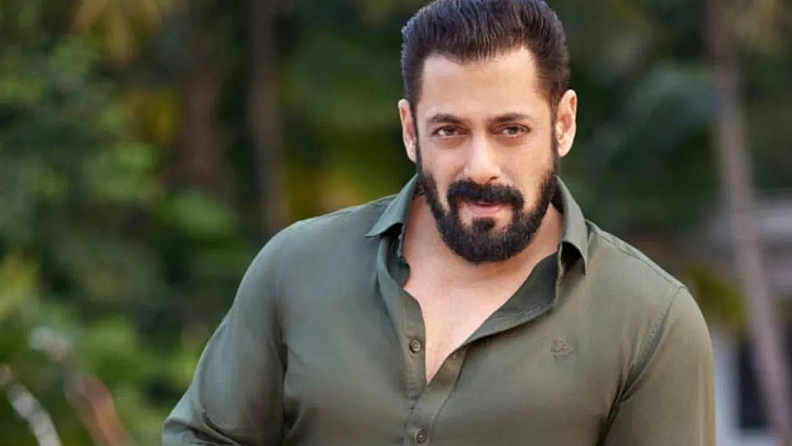 सलमान खान हा असा अभिनेता आहे ज्याच्या नावानेच बॉक्स ऑफिसमधे चित्रपट धमाल गाजवतात.या अभिनेत्याने मुंबईच्या नॅशनल कॉलेजमधे अॅडमिशन तर घेतली पण कधी कॉलेजला गेला नाही.मात्र बॉलीवूडमधे या अभिनेत्याच्या नावानेच चित्रपट चालतात.