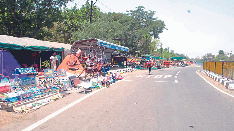 Encroachment On highway in Jalgaon