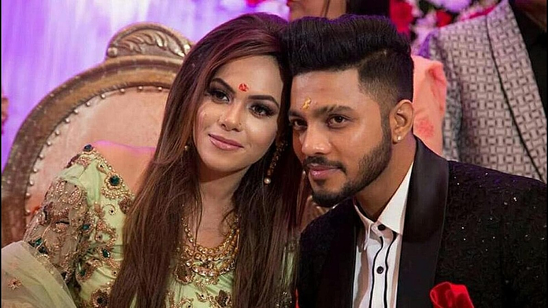 Rapper Raftaar And Komal Vohra News