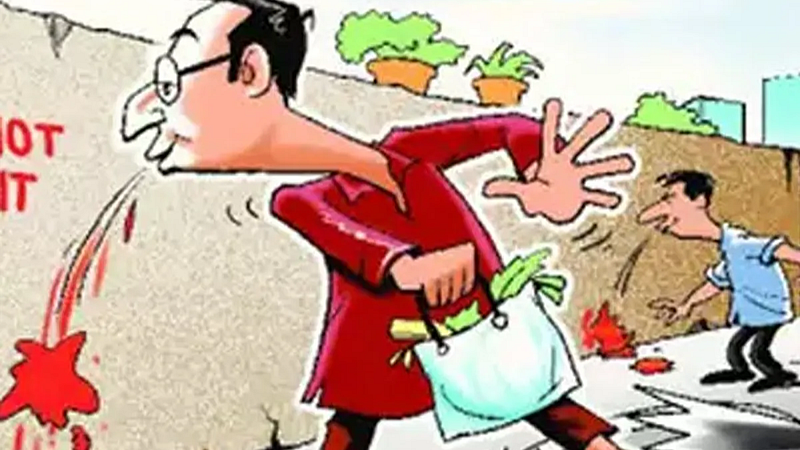 थुंकला तर ठोकला
