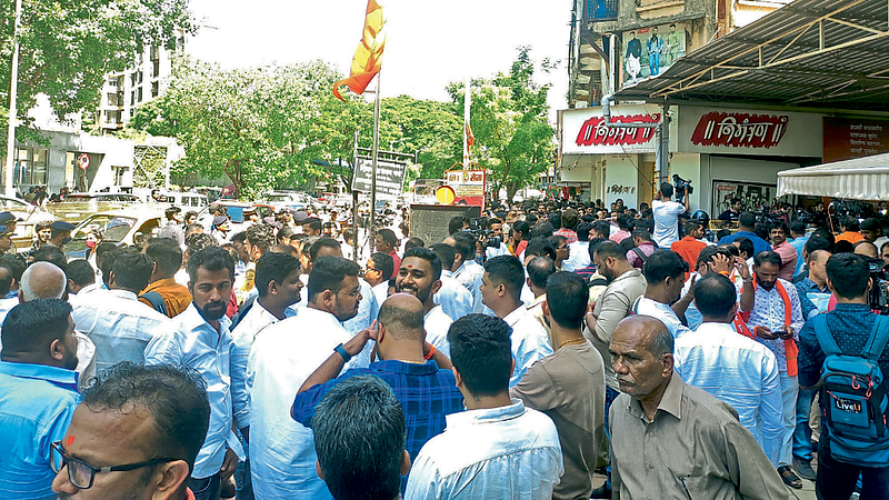 Shivsainik in Mumabi