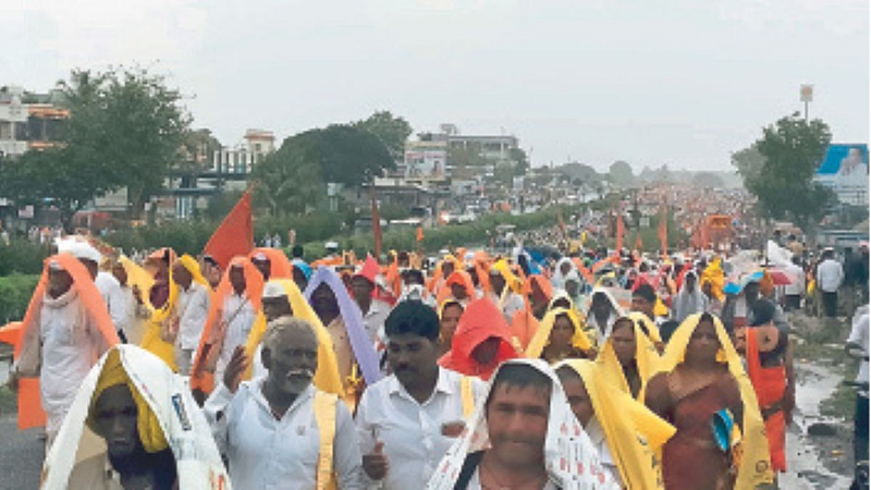 Two hours in a row at the ceremony of Saint Tukobaraya