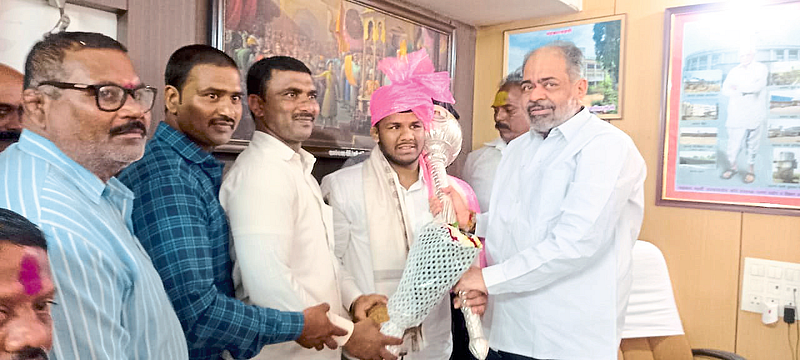 महाराष्ट्र केसरी पृथ्वीराज पाटील यांनी ऑलंपिक ची तयारी करावी- विनय कोरे वारणा समूहातर्फे आंतरराष्ट्रीय कुस्ती मैदानात सत्कार करणार