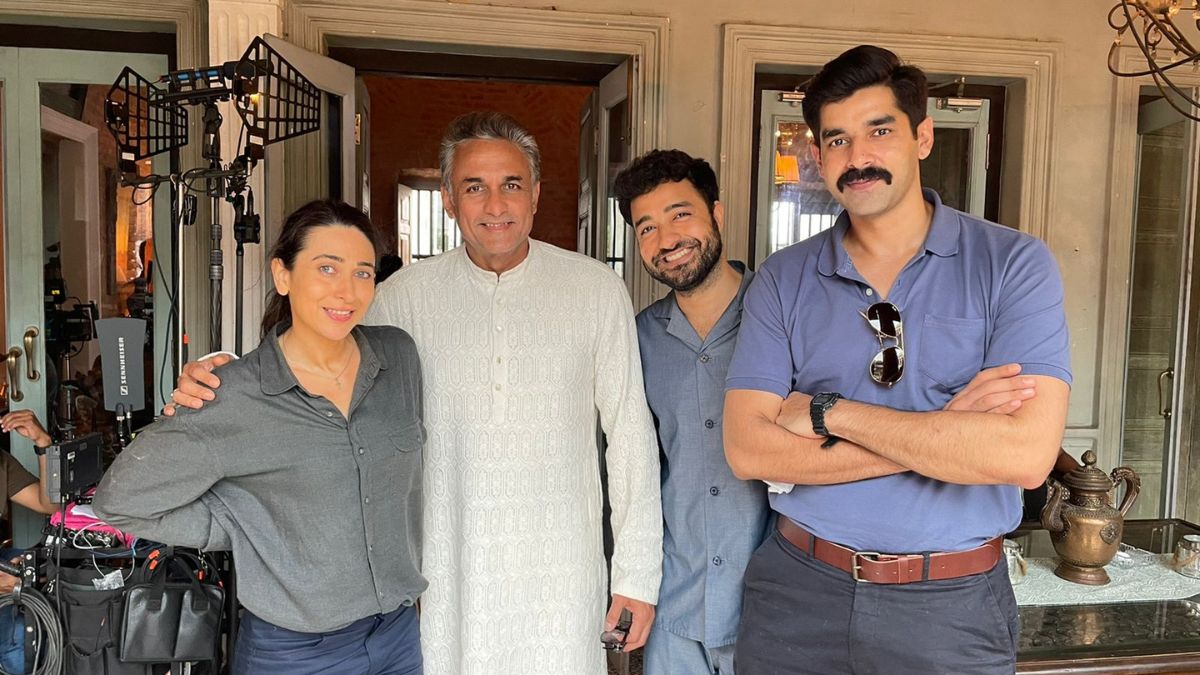 Ajinkya Deo with karisma kapoor and webseries team.(Brown)