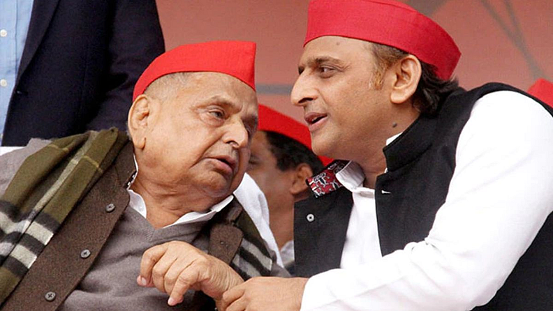 उत्तर प्रदेशातील यादव कुटुंब (Yadav Family) : यूपीचे दिग्गज नेते आणि वडील मुलायम सिंह यादव (Mulayam Singh Yadav) यांच्याकडून कमान हाती घेतल्यानंतर, समाजवादी पक्षाचे (Samajwadi Party) सुप्रीमो अखिलेश यादव (Akhilesh Yadav) अजूनही मोठ्या यशाच्या शोधात आहेत. 2014, 2017, 2019 आणि 2022 मध्ये पक्षाचा सातत्यानं पराभव झालाय. यूपी पोटनिवडणुकीत पक्षाला आझमगड आणि रामपूरसारख्या जागा गमवाव्या लागल्या. प्रचारासाठी एकदाही अखिलेश इथे पोहोचले नसल्याचे सांगण्यात आले.