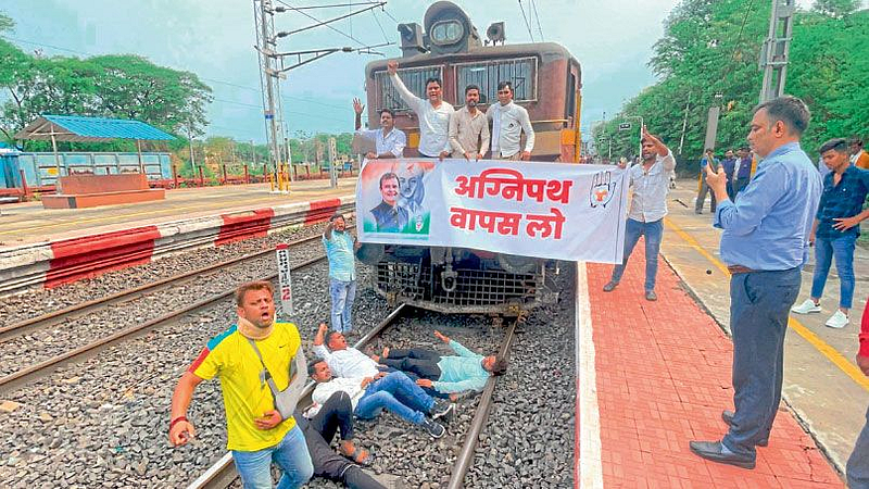 Nagpur Congress agitation against central government Agneepath scheme