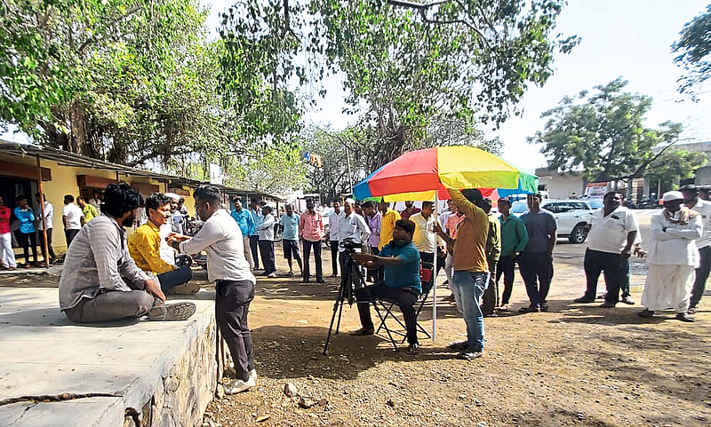 गावखेड्यातील कलाकार