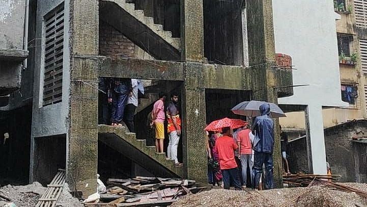 6-year-old boy dies falling into pit dug for lift dombivali mumbai