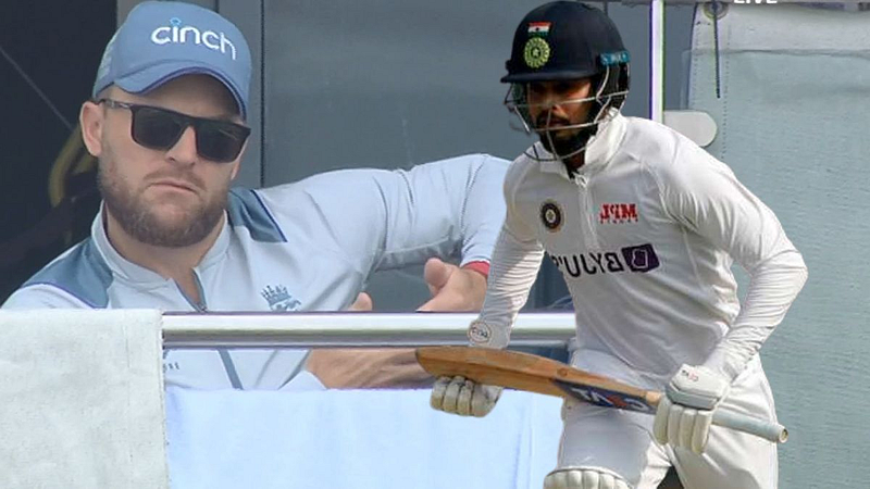 Brendon McCullum plotting Shreyas Iyer dismissal from the balcony