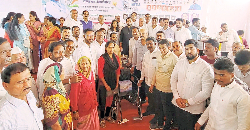 राजकारणाबरोबरच समाजकारणही महत्त्वाचे