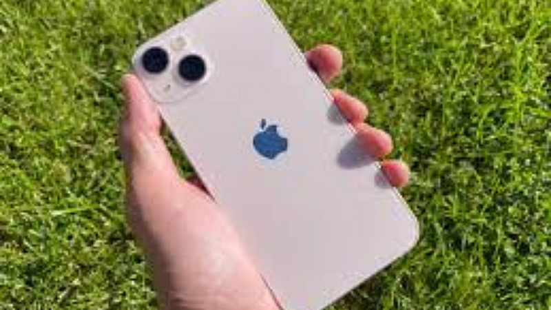 iPhone 13