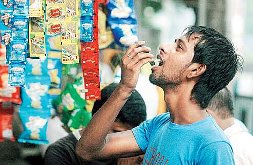 Gutkha consuming