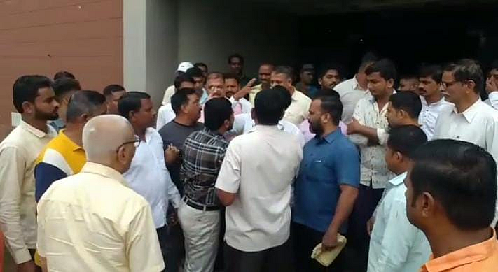 ramdas Kadam V/S uddhav Thackeray in khed