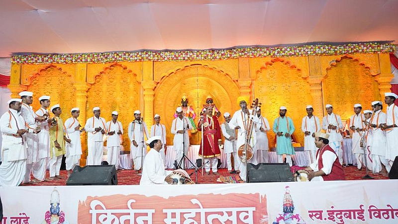 Nivritimaharaj Deshmukh appeal to youth to live life by working hard pimpri
