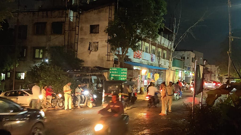 solution on traffic jam security of haveli police for traffic planning pune
