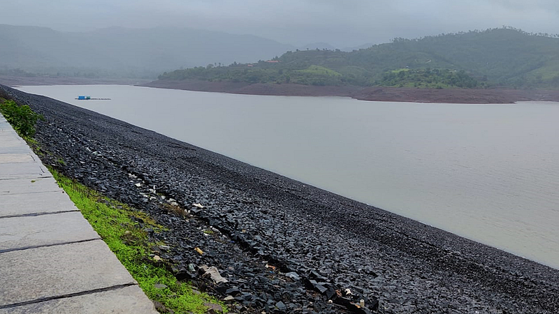 Khadakwasala Dam
