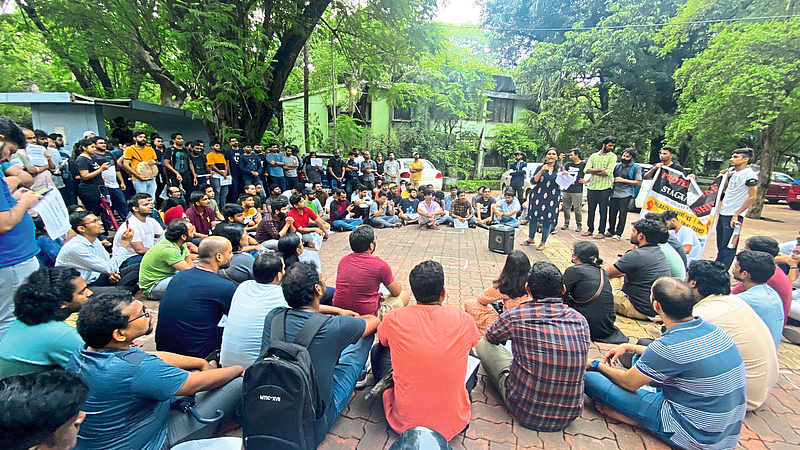 आयआयटीतील आंदोलनाला विविध संघटनांचा पाठिंबा