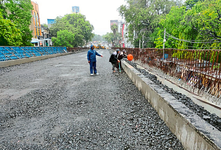 Jalgaon shivaji nagar bridge