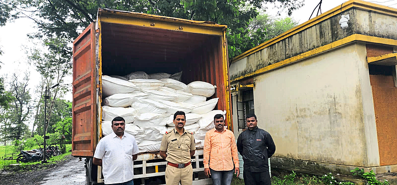 Container seized by police latest marathi news