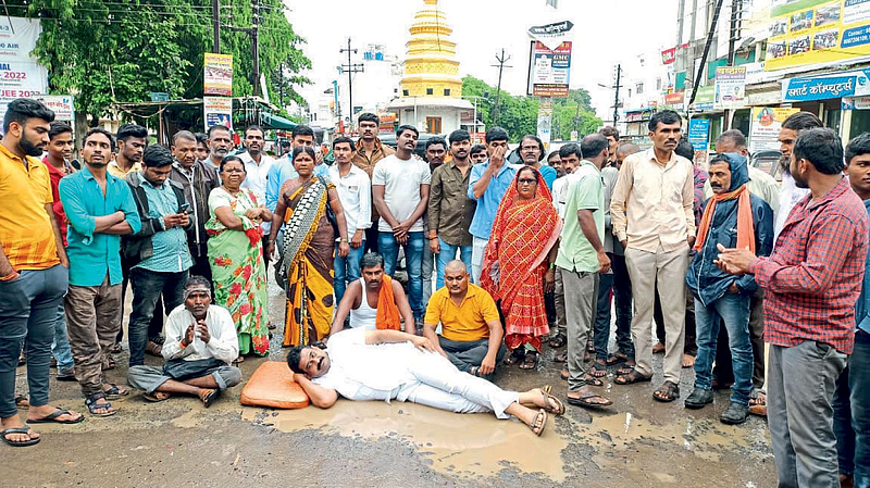 Parbhani congress agitation