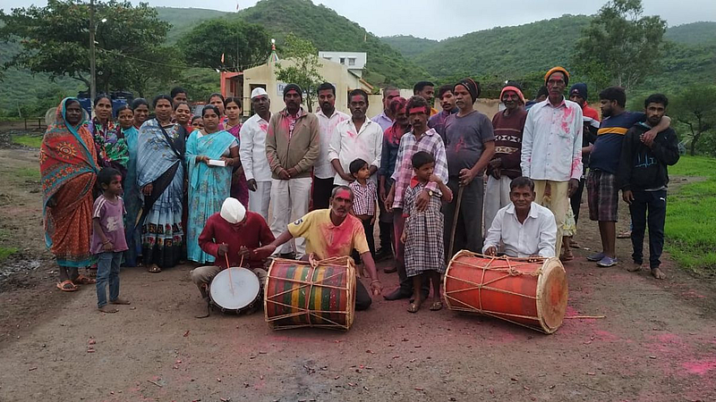 Celebrations for election of Draupadi Murmu as President at Tribal Pada Kolewadi