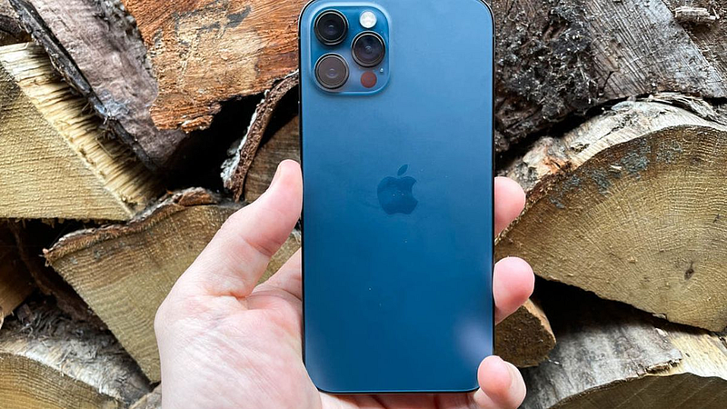 iPhone 12