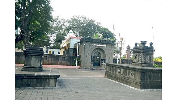 माझिया माहेरा : सुगंधी आठवणींचा खजिना