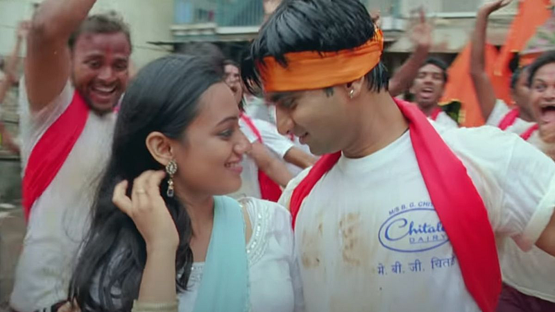 spruha joshi shared video of her govinda re gopala song in moraya movie on occasion on dahi handi utsav