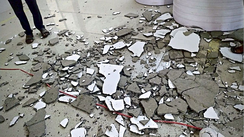 Nanded mukhed Primary Health Centre New Building roof collapsed