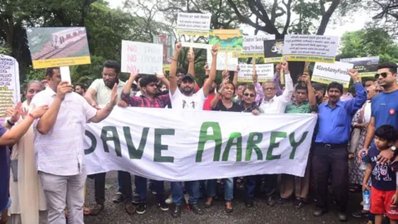 आरे मेट्रो कारशेडला विरोध दर्शवण्यासाठी आज मुख्यमंत्र्यांच्या घरावर काँग्रेसचं आंदोलन
