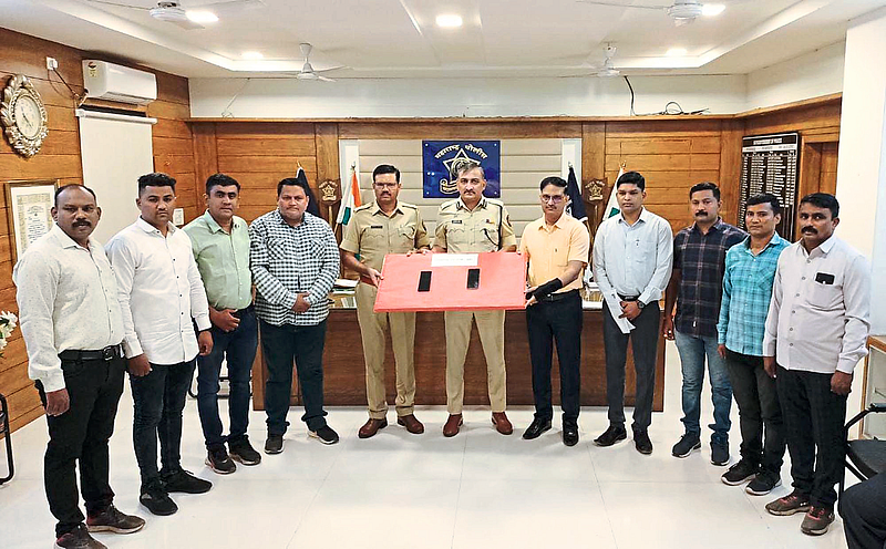 Superintendent of Police Praveen Kumar Patil, Additional Superintendent of Police Prashant Bachhao