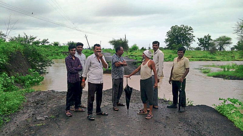 Akola Nimbi Malokar to Kalambeshwar bridge damage