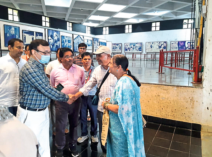 Communicating with Mankar couple at Dadasaheb Phalke memorial Chandrakant Pulkundwar.