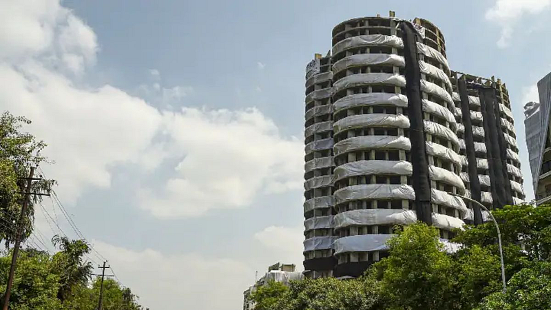 Noida Twin Towers : 13 वर्षात बांधलेला ट्विन टॉवर 9 सेकंदात होणार जमीनदोस्त