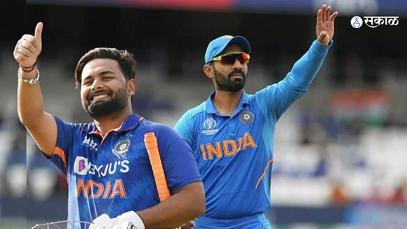 rishabh pant in dinesh karthik