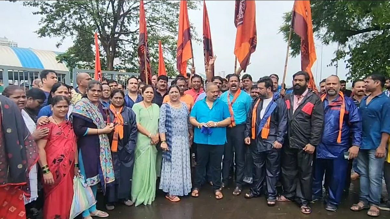 Protest local citizens at the site of Barave Solid Waste Project Kalyan