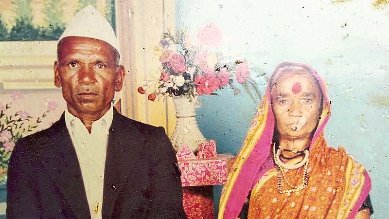 Balasaheb Avari and Venubai Avari
