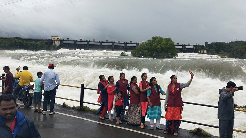 Khadakwasala Dam