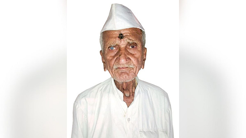 94-year-old grandfather's struggle for four years prove alive revenue system