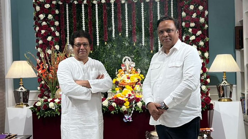 निवडणुकीच्या तोंडावर मनसे भाजपमध्ये खलबतं? शेलारांनी घेतली राज ठाकरेंची भेट