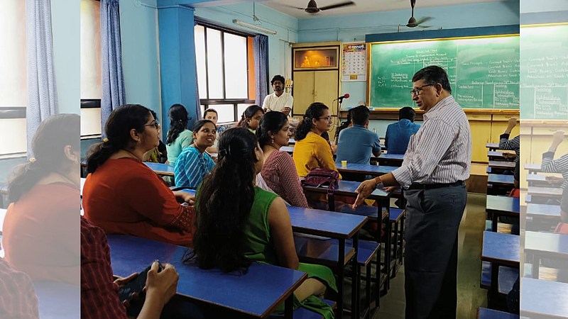 writer Rajeev Tambe Guide to parents says let children learn from mistakes