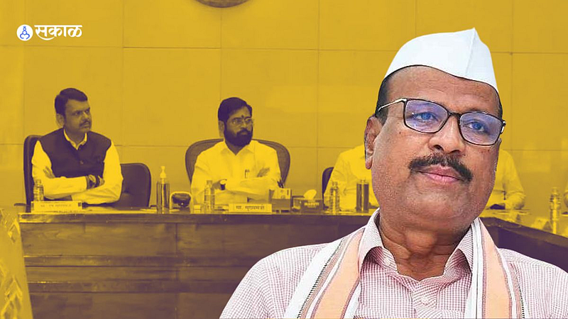 Devendra Fadnavis slammed Abdul Sattar