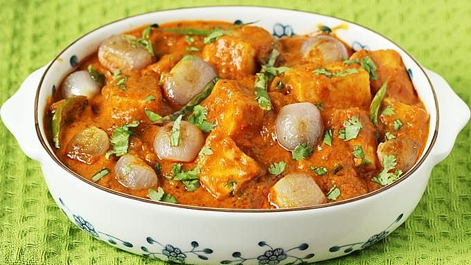 Recipe : एकसारखे पनीर खाऊन कंटाळलात?, ढाबा स्टाईलची 'ही' सोपी डिश ट्राय करा..