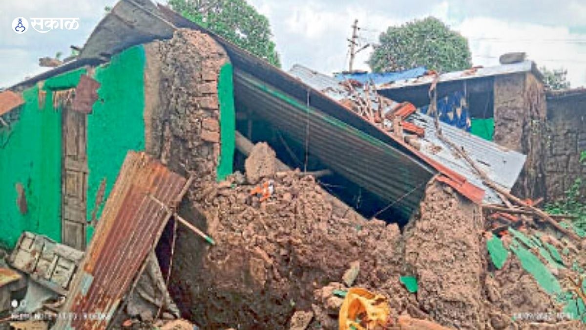 Amravati Home Collapse