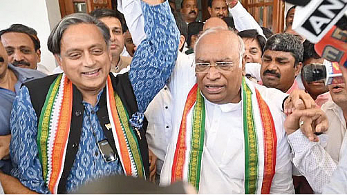 vikas jhade writes about congress president election Mallikarjun Kharge shashi tharoor Assembly elections