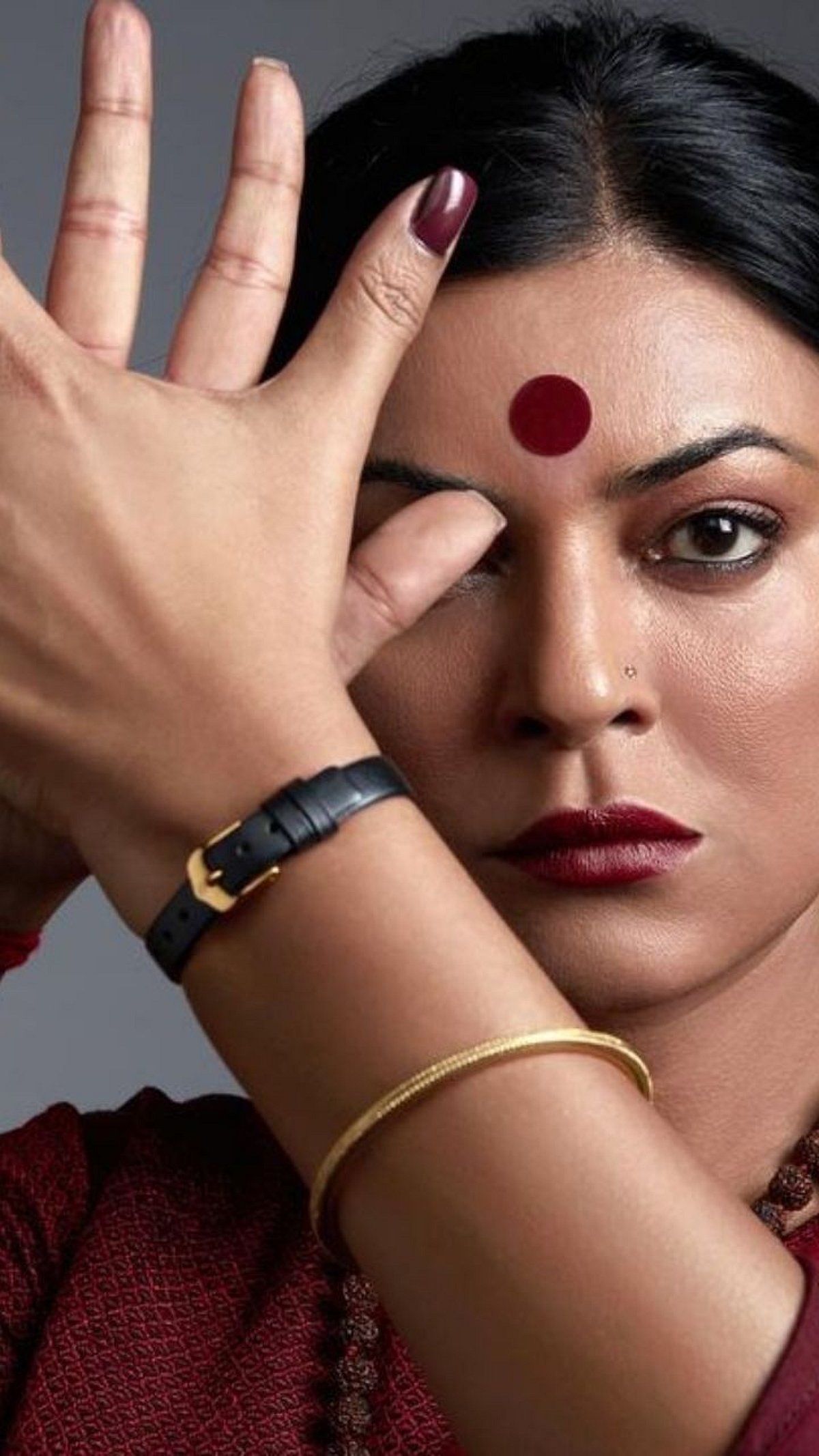 Sushmita Sen : बजाऊॅंगी नहीं,बजवाऊॅंगी! म्हणत सुश्मिताचा नवा लूक | Sakal