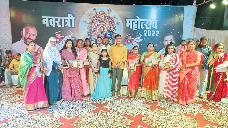इंदापूरमध्ये रंगोली इव्हेंट्सच्या माध्यमातून नवदुर्गाचा सन्मान