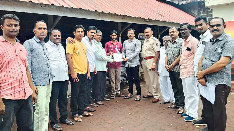 Manoj Pagar, Bhalchandra Kothavade, Dada Sonje giving a statement to Police Sub-Inspector Mahesh Nikam against encroachment